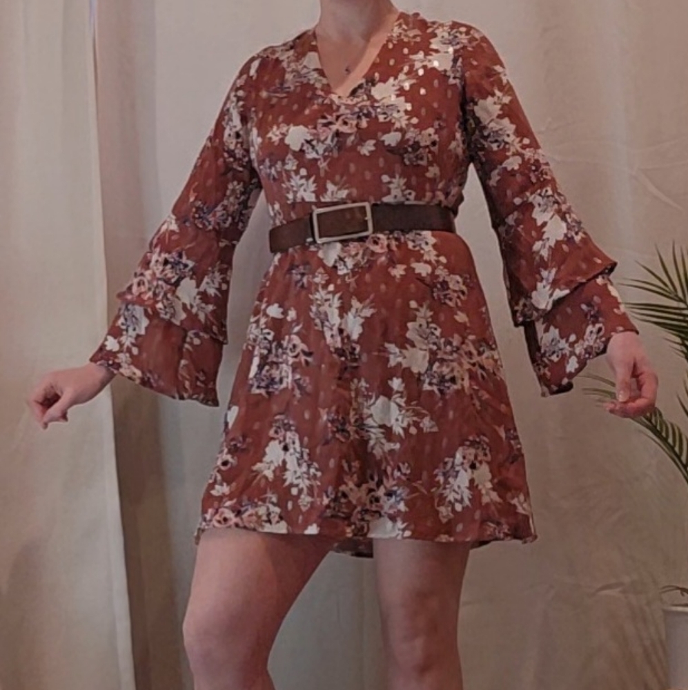 Long sleeve floral mini dress